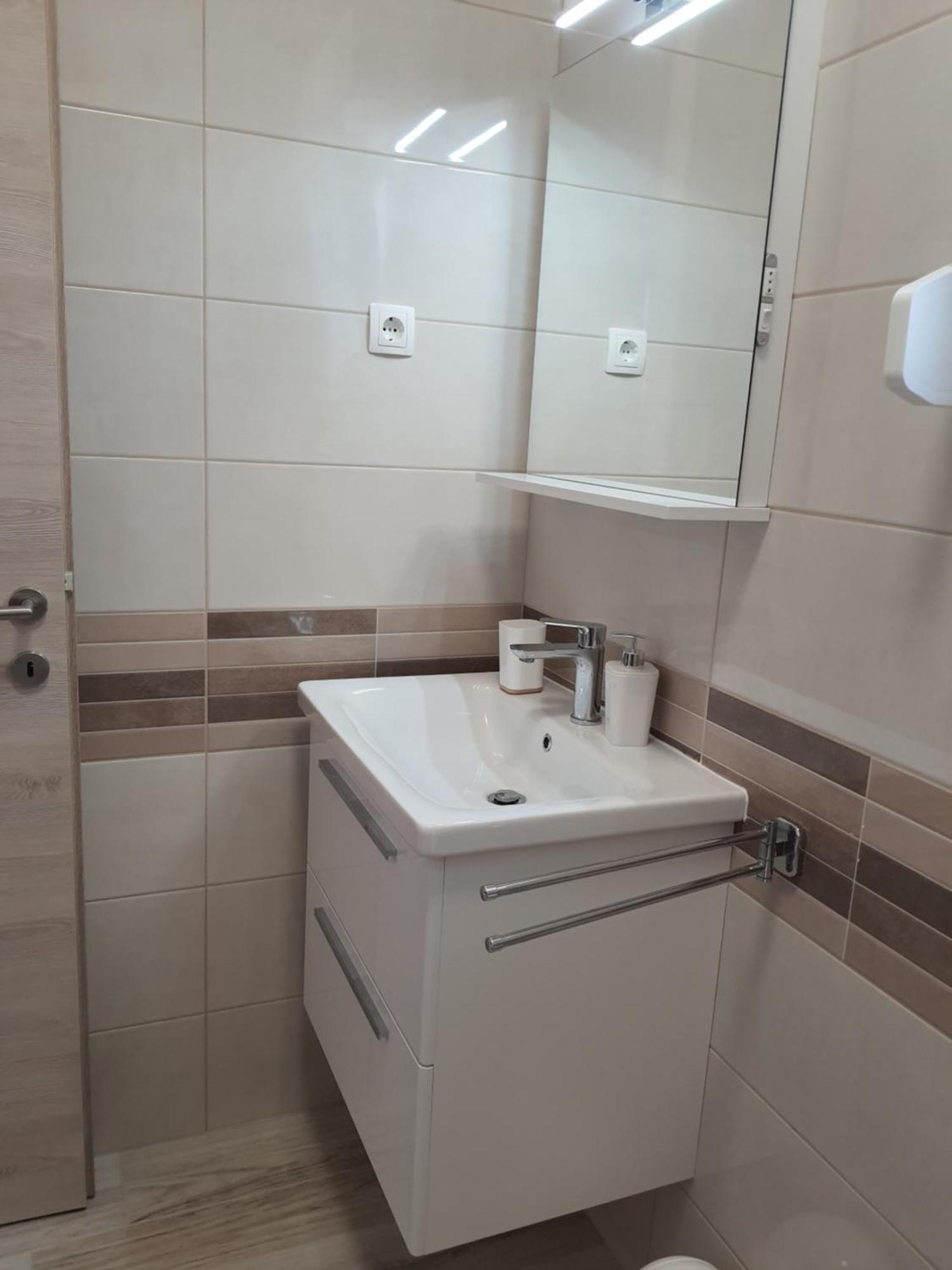 Apartments Vesna Avsec - Krk Town Bilik gambar